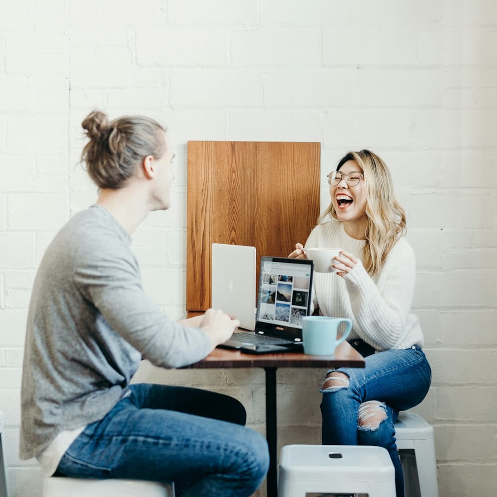 A relaxed conversation over coffee